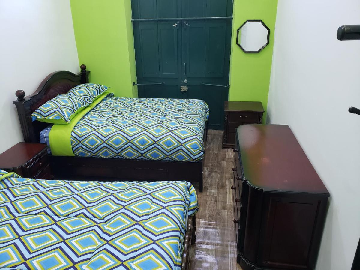 Saint Peter'S Llama Hostal La Paz Exterior foto